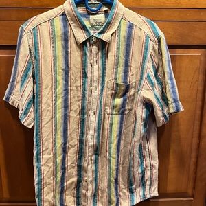Colorful short sleeve button down summer time shirt True Grit American